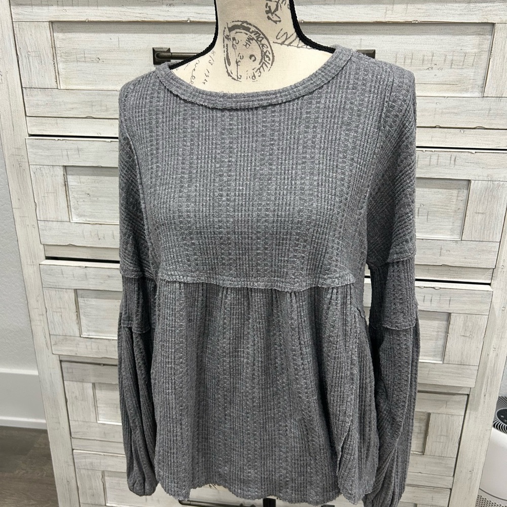 Women's Altar’d State Gray Long Sleeve Top